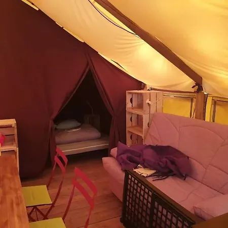 Camping 3 Etoiles - Ccaiaah * Monoblet